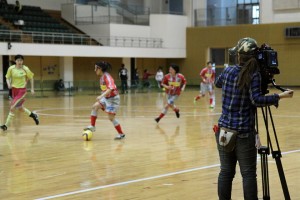 女子チームD-FUT wingsでおなじみの静岡朝日テレビ、スポーツパラダイス番組製作スタッフのみなさんが大会の様子を取材に来て頂きました。僅かな時間とは言え、静岡のテレビ局の地上波でその様子を流していただけるなんて本当にありがたいですね！スタッフのみなさん、ご苦労様でした。